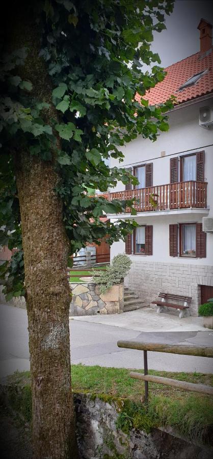 Apartment Pri Damijanu Ponikve Екстер'єр фото