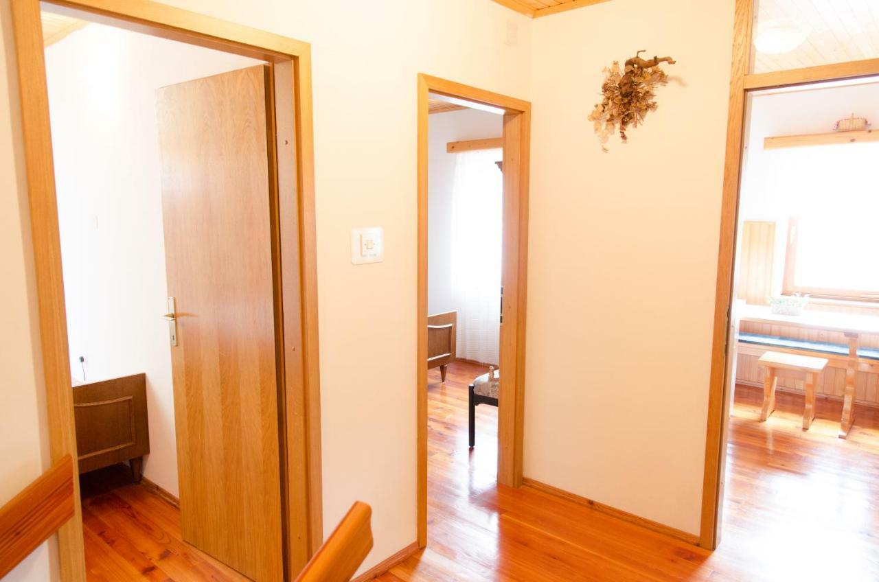 Apartment Pri Damijanu Ponikve Екстер'єр фото