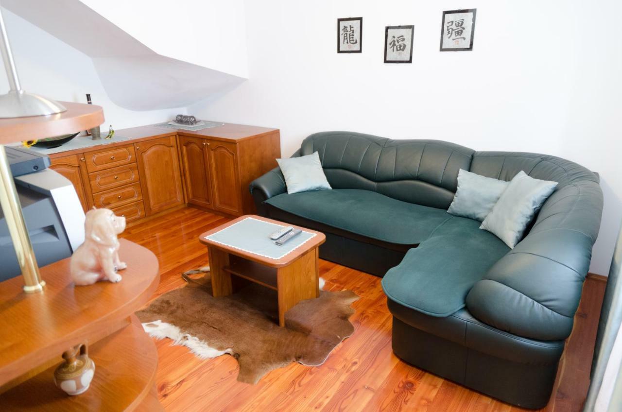 Apartment Pri Damijanu Ponikve Екстер'єр фото